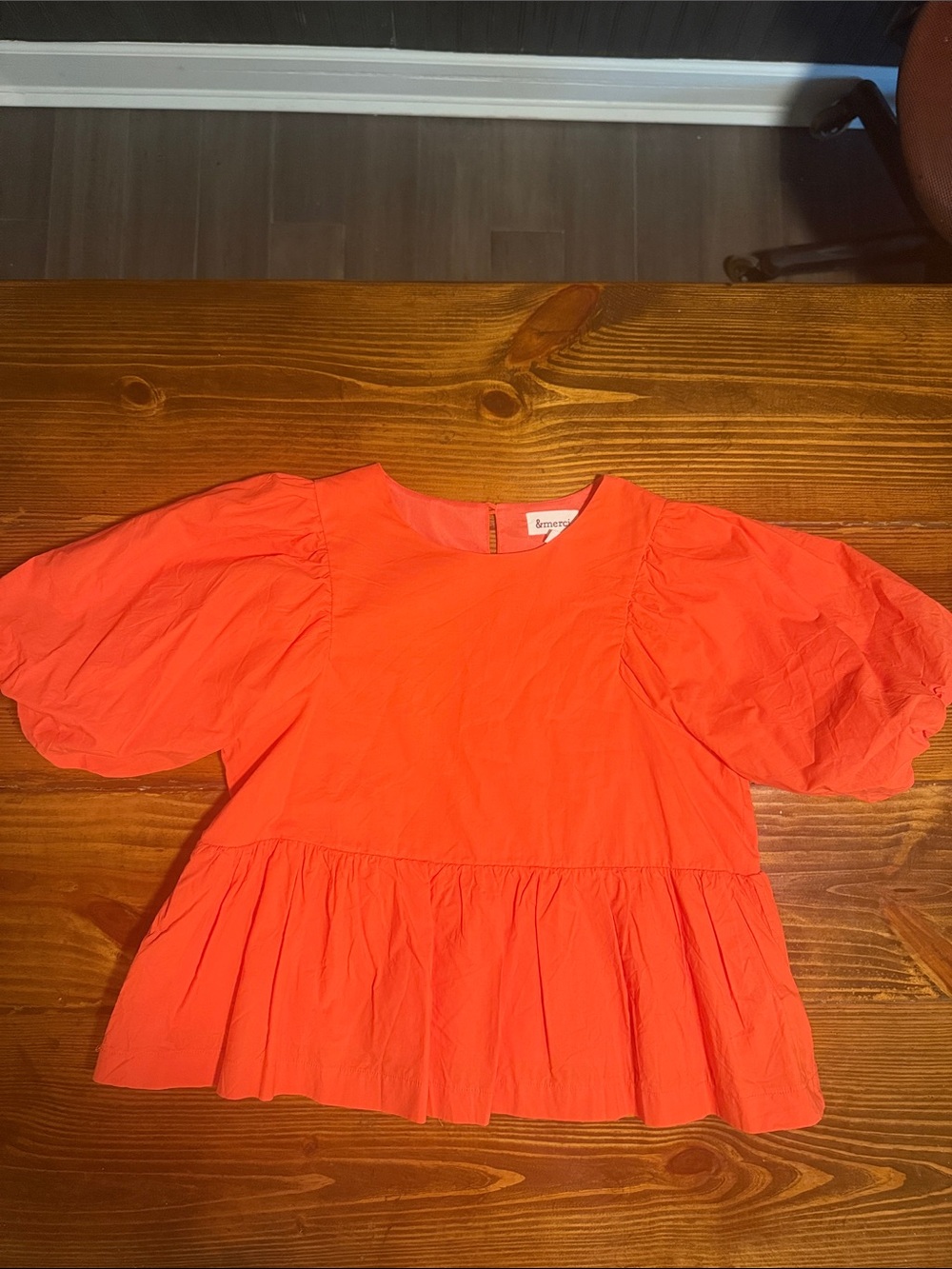 Women’s &Merci coral top. Medium.